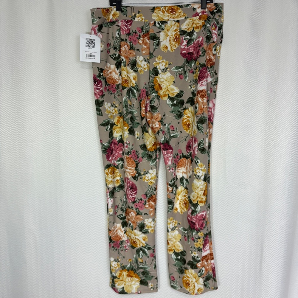 NWT Heimish Pocketed Straight Leg Floral Pant Size 3X - Picture 8 of 8